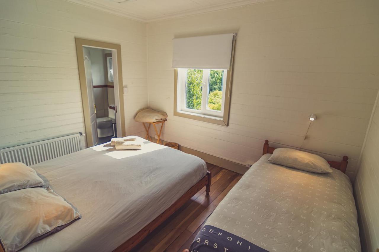 Hostal Compass del Sur Puerto Varas Habitación foto
